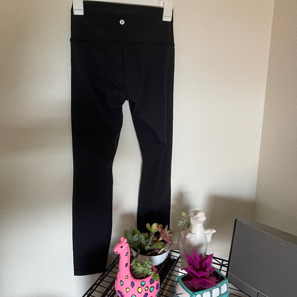 LULULEMON Wunder Under with bag